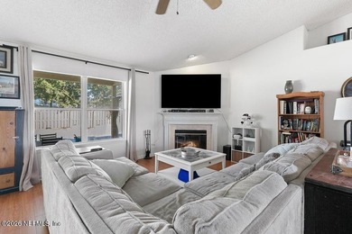 A home with a backyard and in-ground pool on a cul de sac. Check - photo 6