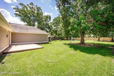 Beautiful home located in the heart of Woolmarket on a quiet Cul - photo 44