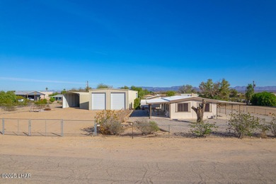 Goose Lake Home For Sale in Golden Shores Arizona