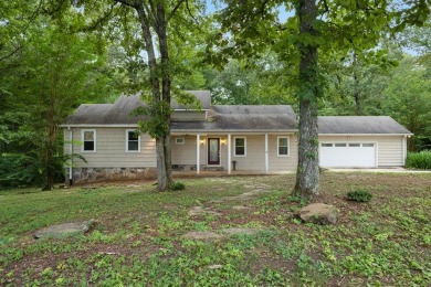 (private lake, pond, creek) Home For Sale in Mcminnville Tennessee