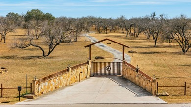 (private lake, pond, coastal) Home For Sale in La Vernia Texas