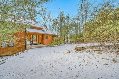 Lake Harmony Home For Sale in Lake Harmony Pennsylvania