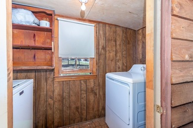 Welcome to your ideal lakefront retreat--where comfort, style - photo 28