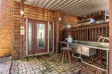 Welcome to your ideal lakefront retreat--where comfort, style - photo 35