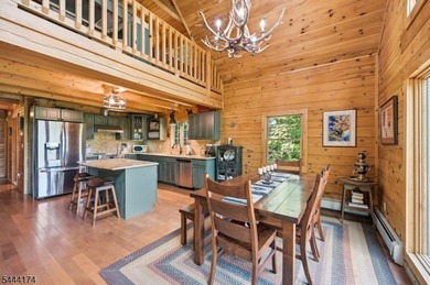 Escape To Your Own Mountain Retreat In This Beautifully Crafted - photo 10