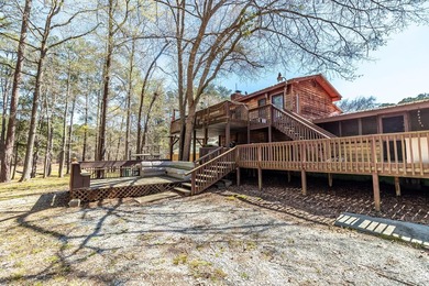 Welcome to your ideal lakefront retreat--where comfort, style - photo 40