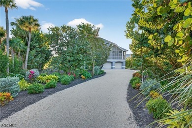 Tucked within the gulf-front enclave of Gulf Ridge, this coastal - photo 43