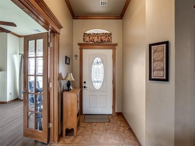 Welcome home to this beautiful 3-bedroom home with a dedicated - photo 3