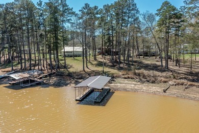 Welcome to your ideal lakefront retreat--where comfort, style - photo 45