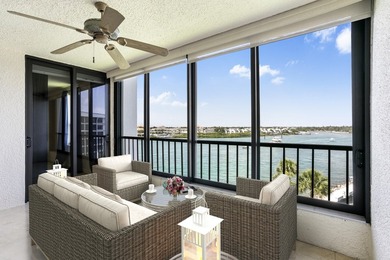 Renovated 2/2 plus den end unit condo in the highly desirable - photo 3