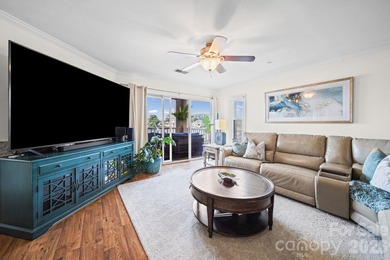 Beautiful 3 Bedroom, 2 Bath Condo at the Moorings!!! Fantastic - photo 11