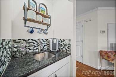 Beautiful 3 Bedroom, 2 Bath Condo at the Moorings!!! Fantastic - photo 14
