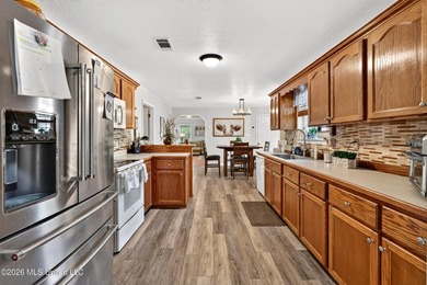 Need space for family, hobbies, toys, or a business? This one - photo 21