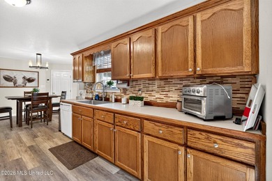 Need space for family, hobbies, toys, or a business? This one - photo 22
