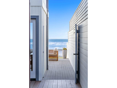 If you are searching for a protected coastal property in Santa - photo 3