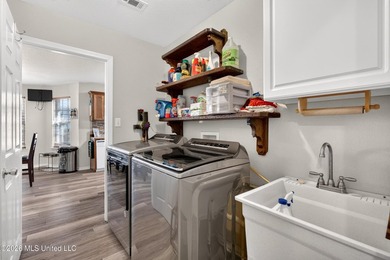 Need space for family, hobbies, toys, or a business? This one - photo 25