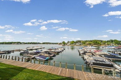 Beautiful 3 Bedroom, 2 Bath Condo at the Moorings!!! Fantastic - photo 26