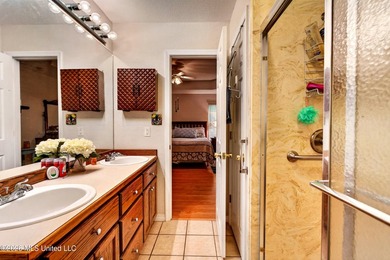 Need space for family, hobbies, toys, or a business? This one - photo 34