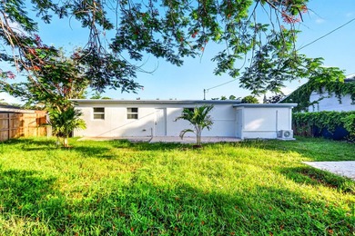 Welcome to this beautifully renovated home in Seminole Manor - photo 35