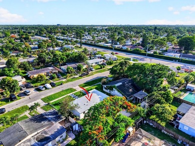Welcome to this beautifully renovated home in Seminole Manor - photo 42