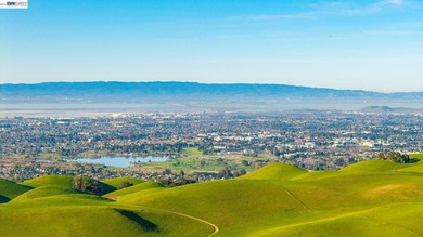 Over 20 acres of stunning land in the Bay Area with 360-degree - photo 4