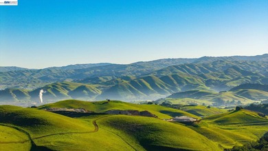 Over 20 acres of stunning land in the Bay Area with 360-degree - photo 10