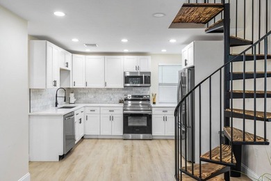 RARE INVESTMENT OPPORTUNITY! ABSOLUTELY GORGEOUS FULLY RENOVATED - photo 11