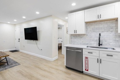 RARE INVESTMENT OPPORTUNITY! ABSOLUTELY GORGEOUS FULLY RENOVATED - photo 13