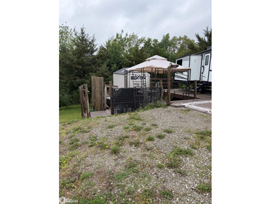 Looking for the perfect camper-ready getaway? This property has - photo 4