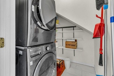 Two blocks from the heart of Park Circle, this renovated - photo 26