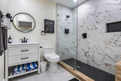 RARE INVESTMENT OPPORTUNITY! ABSOLUTELY GORGEOUS FULLY RENOVATED - photo 30