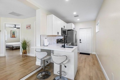 RARE INVESTMENT OPPORTUNITY! ABSOLUTELY GORGEOUS FULLY RENOVATED - photo 31