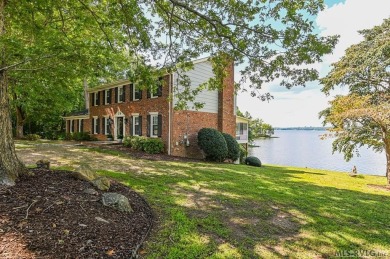 Lake Home For Sale in Roanoke Rapids, North Carolina