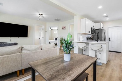 RARE INVESTMENT OPPORTUNITY! ABSOLUTELY GORGEOUS FULLY RENOVATED - photo 34