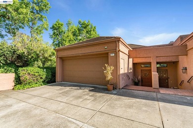 Rare Lakefront Luxury in Canyon Lakes Nestled within the - photo 3