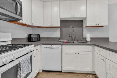 1086 Cabrillo Park Dr #D - photo 3