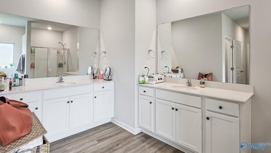 Enjoy the lifestyle you've been looking for in this nearly new - photo 16