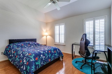 East facing home with 5 bedrooms with solid hardwood floors, Koi - photo 16