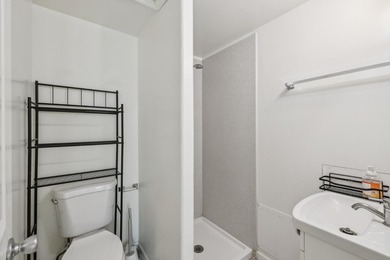First time on the market in over 15 years, this versatile San - photo 21