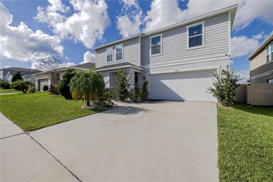 Spacious single-family home featuring 4 bedrooms and 2.5 - photo 3