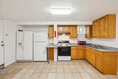 First time on the market in over 15 years, this versatile San - photo 32