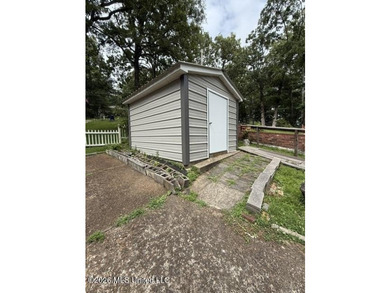 Well maintained home on the lake with pier and boat slip. Home - photo 37