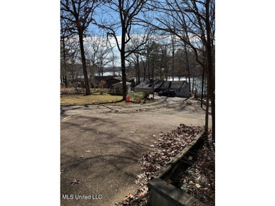 Well maintained home on the lake with pier and boat slip. Home - photo 40