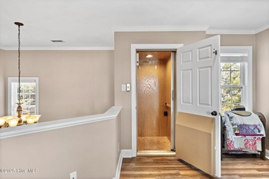 Designed for the best of coastal living! Impressive Sunset Beach