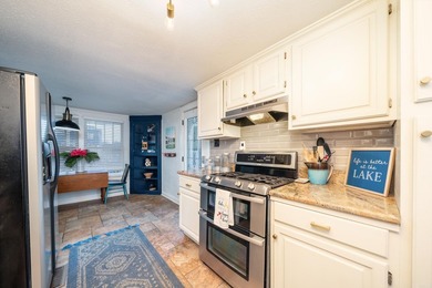 Location, location, location!!! This 3bd/3ba historic main - photo 9