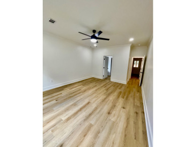 Beautiful New Lake Eddins Home!! - photo 13