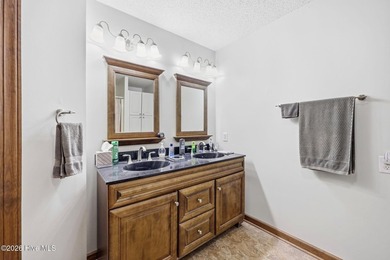 Discover waterfront living! Beautifully situated one-story home - photo 31