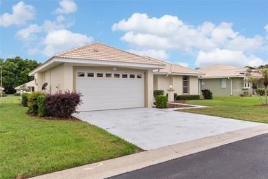 This remodeled 3/2 single-family residence offers comfort - photo 2