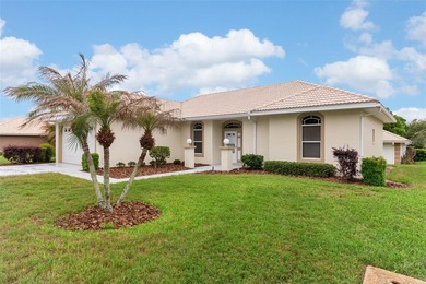 This remodeled 3/2 single-family residence offers comfort - photo 3