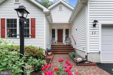 Buyer Contract fell Thru 11 Burr Drive, is a meticulously - photo 2